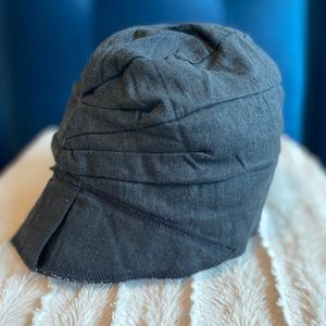 Black cloche hat 1920’s style